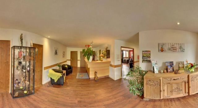 Citôtel les Eleis, Забронировать Отель Сен-Мартен-де-Френо Маре-Пуатвен