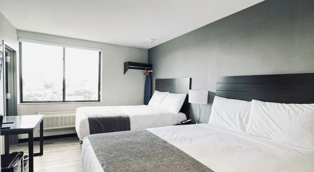 Четырёхместный номер Standard Capital Hotel Long Island City
