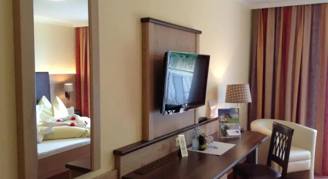 Двухместный номер Standard с балконом и с видом на озеро Flairhotel am Wörthersee