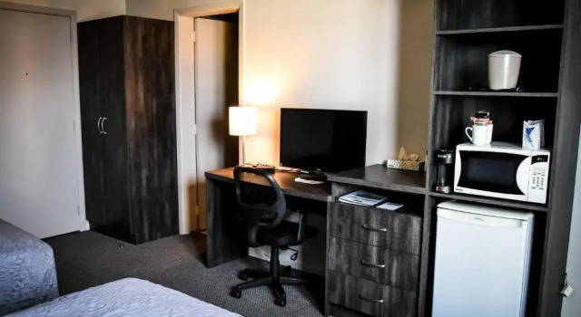 Четырёхместный номер Standard Hôtel Écono-One