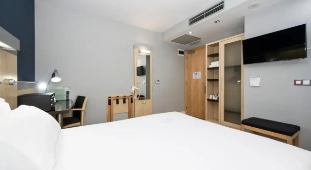 Двухместный номер Standard Holiday Inn Express Barcelona City 22@ by IHG