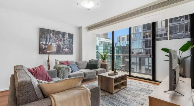 Апартаменты Luxe 2-bed Apartment With River Views Near Casino