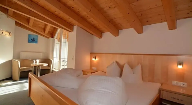 Garni Dorfblick, Prenota Hotel Hotel a Tirolo con parcheggio, Parcheggio