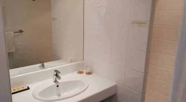 O podwyższonym standardzie dwuosobowy pokój z widokiem Patio De Violette