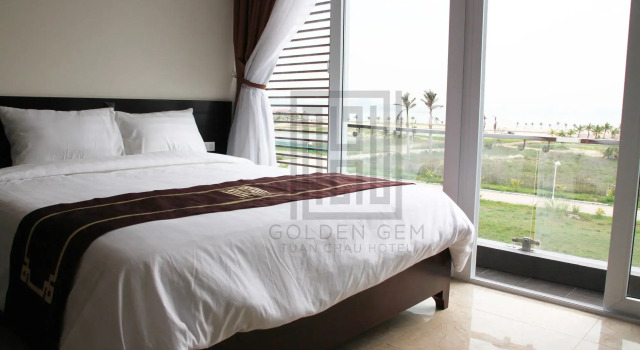 Golden Gem Tuan Chau Hotel