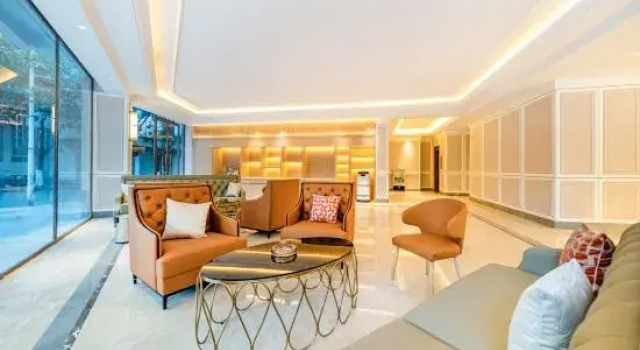 Vienna Hotel (Yuxi Xinping Gasa Flower Street)