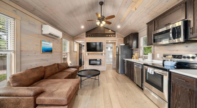 Номер Standard с видом на сад Asheville River Cabins, WorldHotels Backdrop