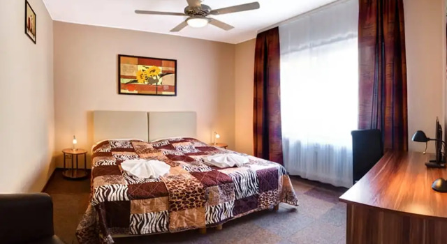 Hotel Kallmeyer, Book Hotel Hotels in Spandau with Breakfast, Breakfasts