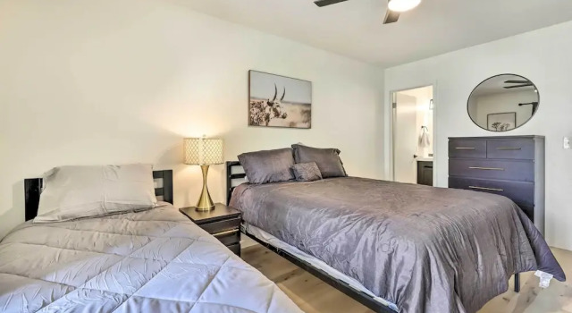 1 Mi to Dtwn Chandler: Townhome w/ Community Pool, Забронировать Апартаменты/квартира Чандлер 