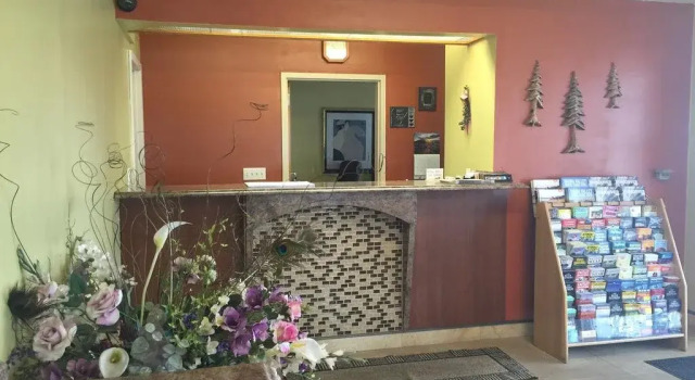Timberland Inn & Suites, Buchen Sie Gasthaus Castle Rock Washington (state)