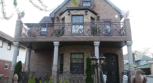 East 42nd Mansion, Забронировать Отель Отели Нью-Йорка с парковкой, рядом с Церковь Спасителя, Парковка
