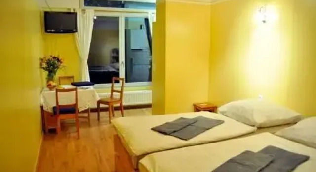 Mirbach Apartments, Prenota Appartamento Berlino Germania, vicino a Cimitero Ebraico a Weißensee