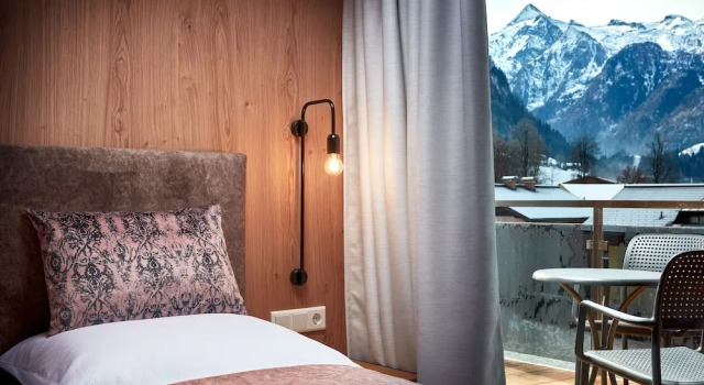 Семейный номер Standard с балконом и с видом на горы HOTEL SONNBLICK Kaprun, Salzburg - including Summer Card