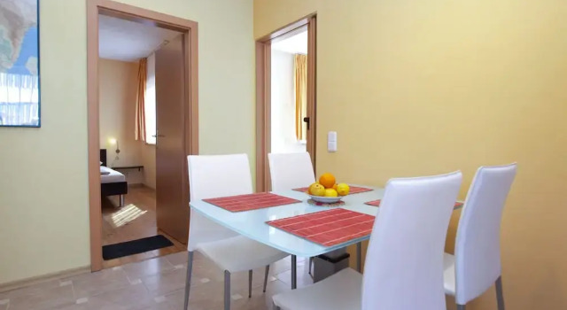Apartment 1840