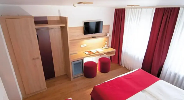 Номер Comfort LeoMar Flatrate Hotel