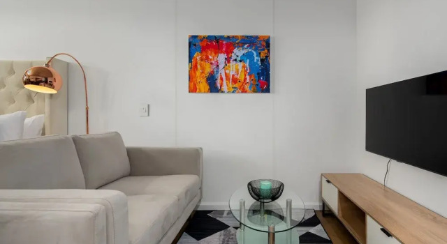 Студия Standard Bridgewater One Apartments