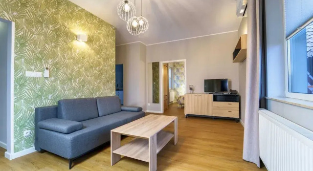 Hotel 107, Book Hotel Rumia Kashubia