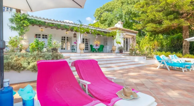 Вилла Cortijo Villa Padierna El Lago