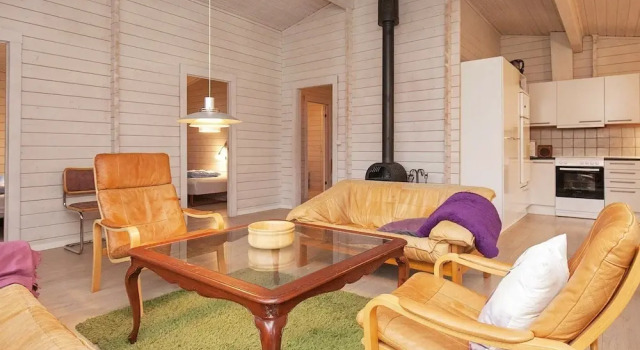 Spacious Villa in Kalundborg With Terrace, Book Villa Sommerhuse i Kalundborg, Hytte