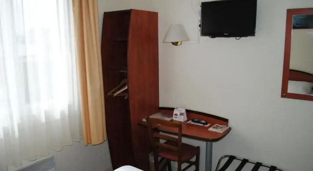 Şehir manzaralı Standart çift kişilik oda Inter-Hotel Le Goelo