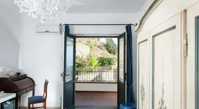Двухместный номер Standard с частичным видом на море Casale Santa Rosalia