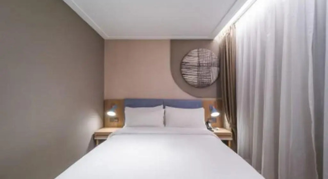 Homeinn NEO (Guangzhou Exhibition Center Pazhou Metro Station)