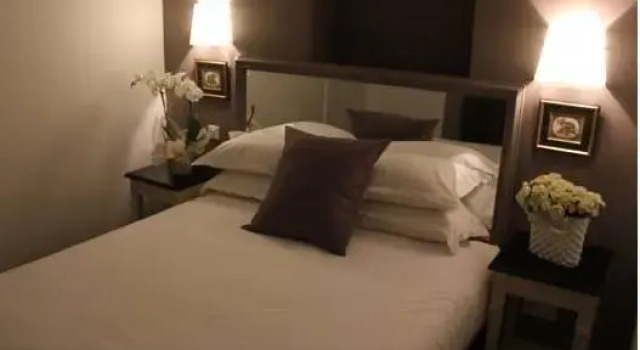 Номер Economy Logis Hôtel Restaurant du Parc