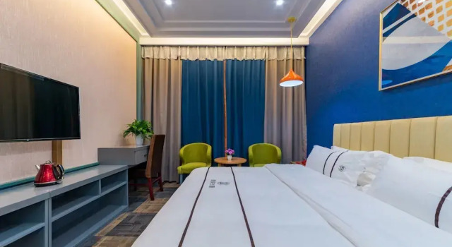 Love Home Theme Hotel Kunming Airport, Rezerwuj Hotel Hotele w Kunming z parkingiem, Parking