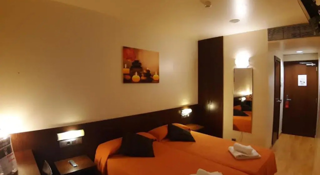 Двухместный номер Standard Hostal Nirvana