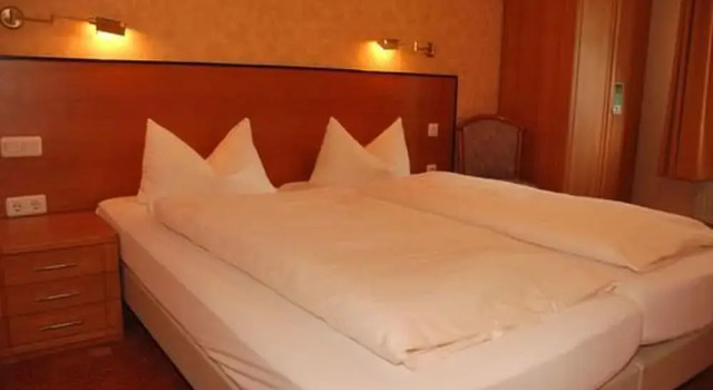 Gasthaus Kempermann, Book Hotel Grossenkneten Lower-Saxony