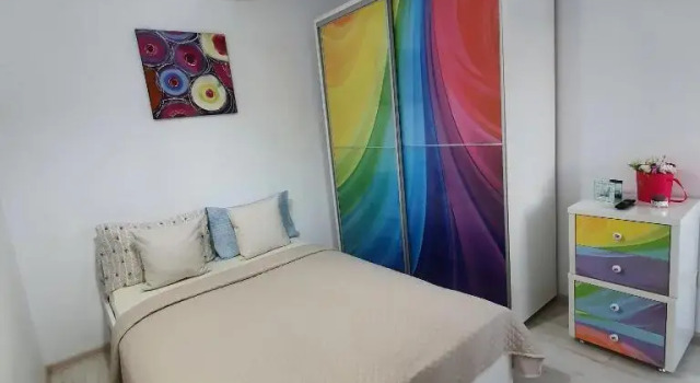 Sarah Apartment