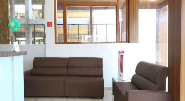 OYO 10546 Parkway Inn, Забронировать Отель Отели штата Тамилнада с завтраком, Завтраки