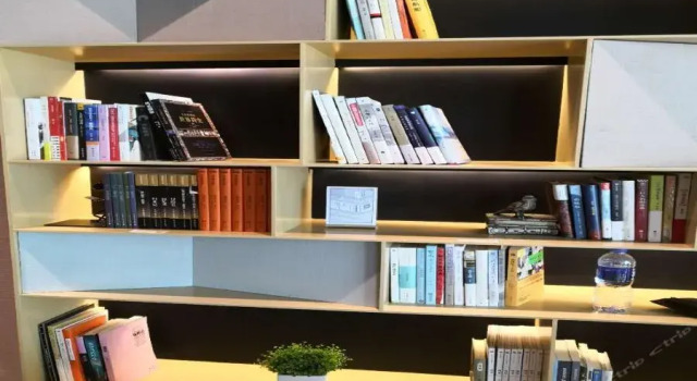 Atour Hotel Beijing Headquarters Base South Fourth Ring West Road, Забронировать Отель Отели Дасин с бассейном, Бассейн