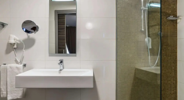 Четырёхместный номер Classic ibis Styles Catania Acireale