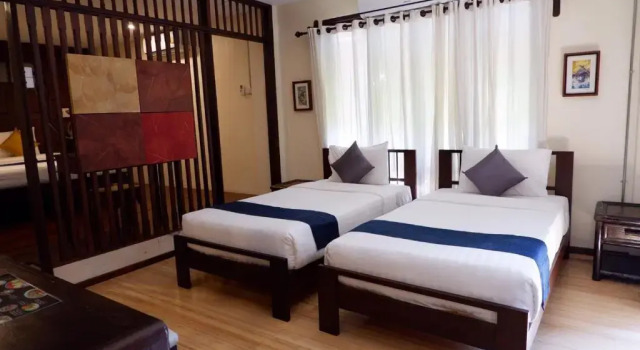 Люкс Sunny V Hotel