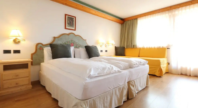 Двухместный номер Comfort c 1 комнатой с балконом и с видом на горы Park Hotel Bellacosta