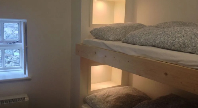 The Old Mill Holiday Hostel, Rezervasyon Pansiyon / Hostel Connacht ucuz oteller