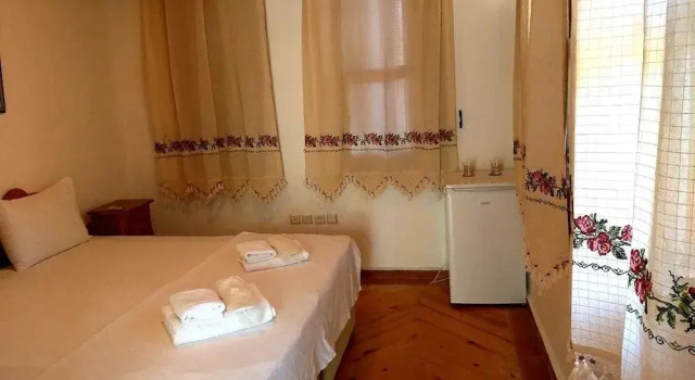 Dort Mevsim Evi, Rezervovat Hotel Hotely v Mugla s parkováním, Parkování