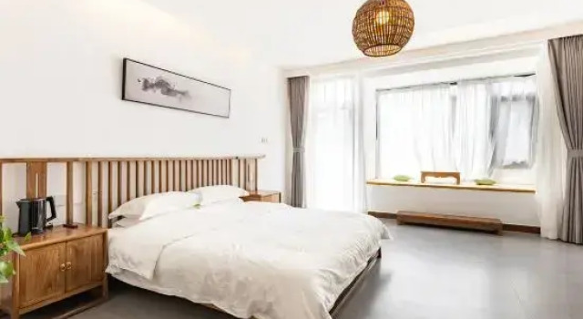 Кровать в общем номере с 6 комнатами Yishan Yishe Courtyard Family Vacation Villa Shansu (Huairou Scenic Area)
