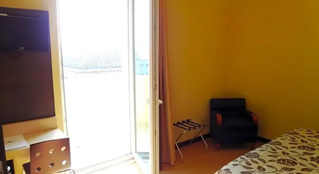 Номер Economy Hotel Alverì