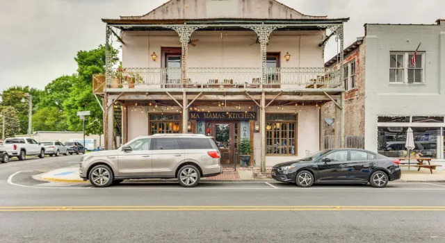 Charming Louisiana Getaway w/ Furnished Balcony!, Rezervasyon Otel New Roads Louisiana