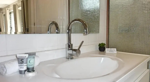 Люкс Jadran Motel & El Jays Holiday Lodge