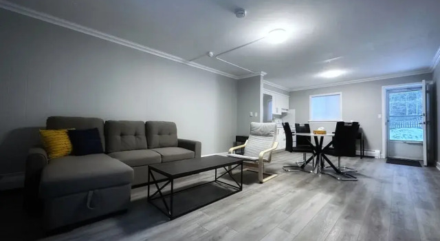 Люкс Deluxe c 1 комнатой с видом на озеро Pinedale Inn