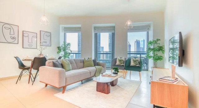 Trendy 2BR Downtown Apt Steps From Burj Khalifa, Забронировать Апартаменты/квартира Апартаменты Эмирата Дубая, рядом с Дубайский аквариум, Апартаменты/квартира