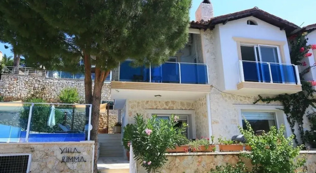 Villa Rimma by Akdenizvillam, Забронировать Вилла Отели провинции Антальи с парковкой, Парковка