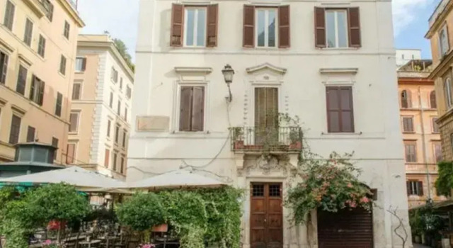 Hollywood in Rome, Забронировать Отель Отели Рима с парковкой, рядом с Станция метро Manzoni, Парковка