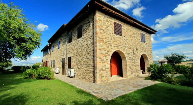 Casa Oriella, Rezervovat Hotel San Severino Marche 