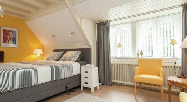 Luxurious Villa in Fantastic Location Between Forest and Centre Near Bergen, Забронировать Вилла Отели Норда 3 звезды, 3*