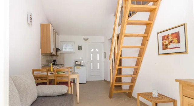 Apartments Holiday near beach, Забронировать Апартаменты/квартира Срима Шибеник