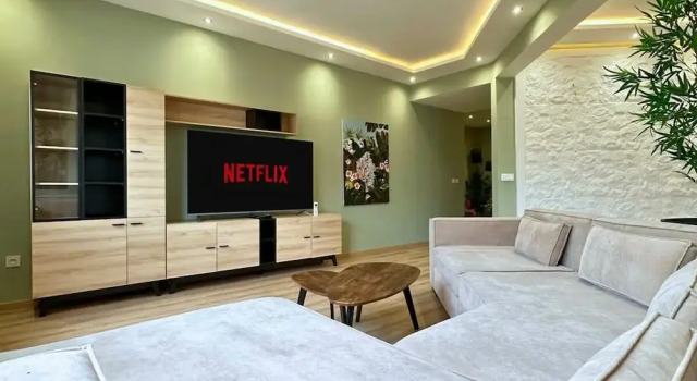 The Tropical Luxury 2BR City Centre Retreat